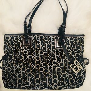 Calvin Klein Shoulder Bag